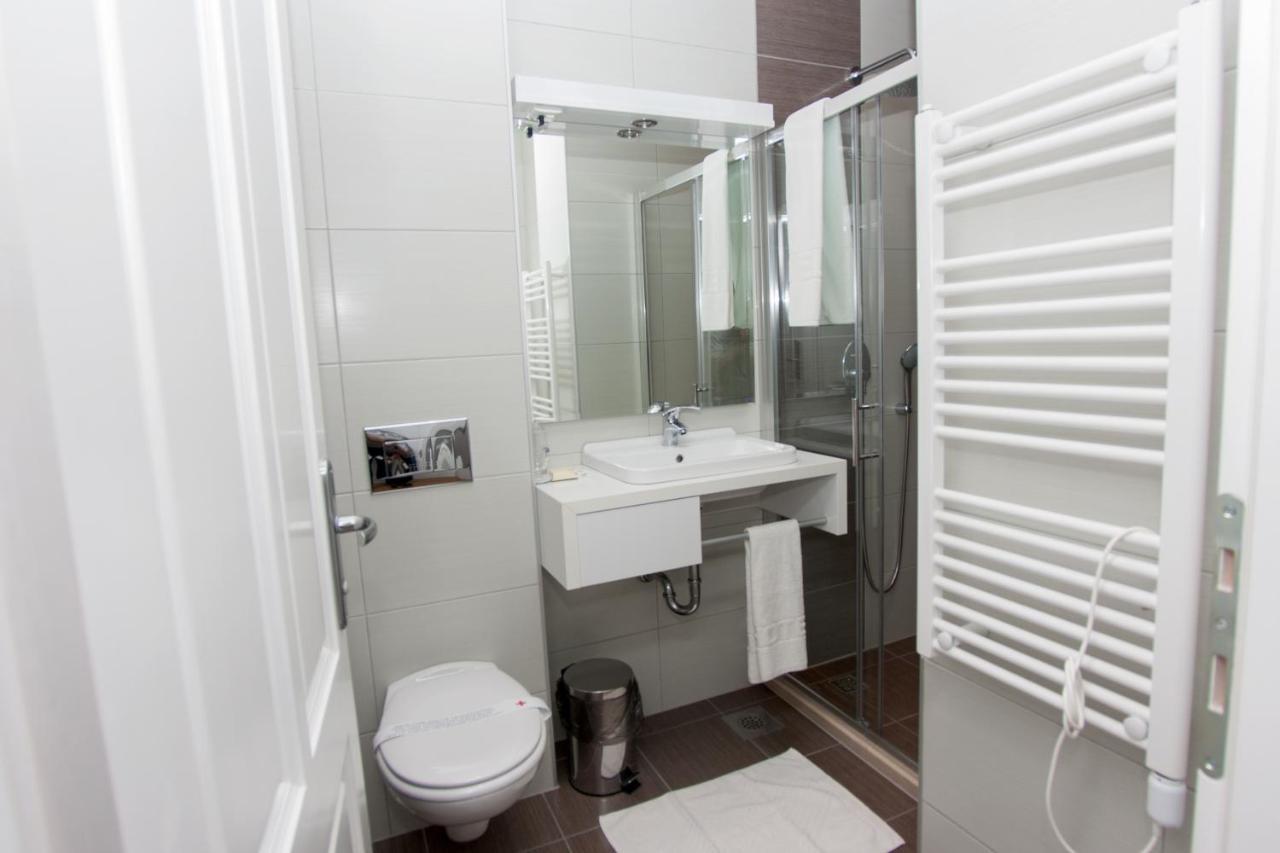 Hotel Villa Milas Mostar Esterno foto